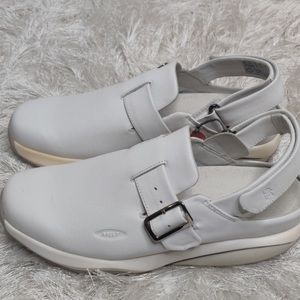 mbt clogs